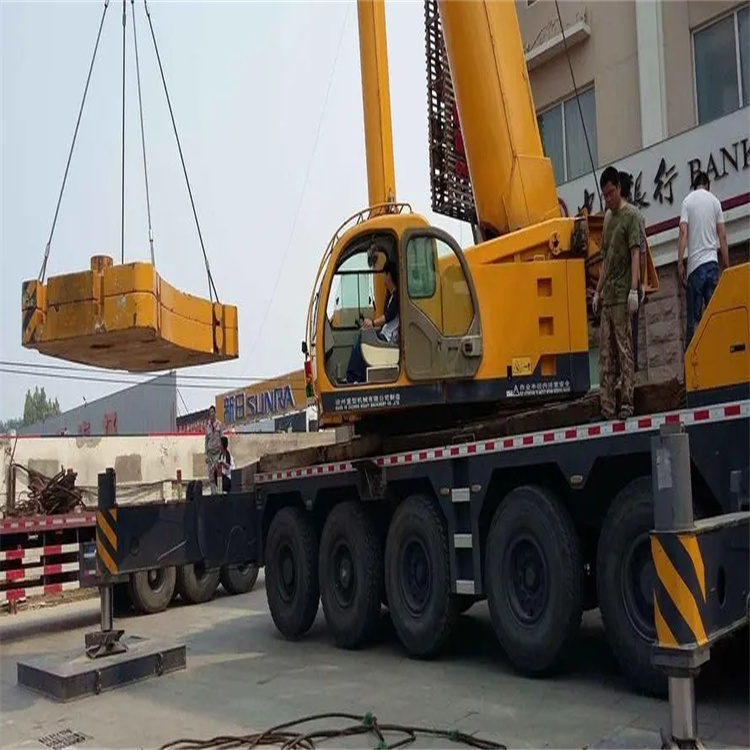 正定县当地吊车出租|机器吊装|75吨|工厂搬迁服务